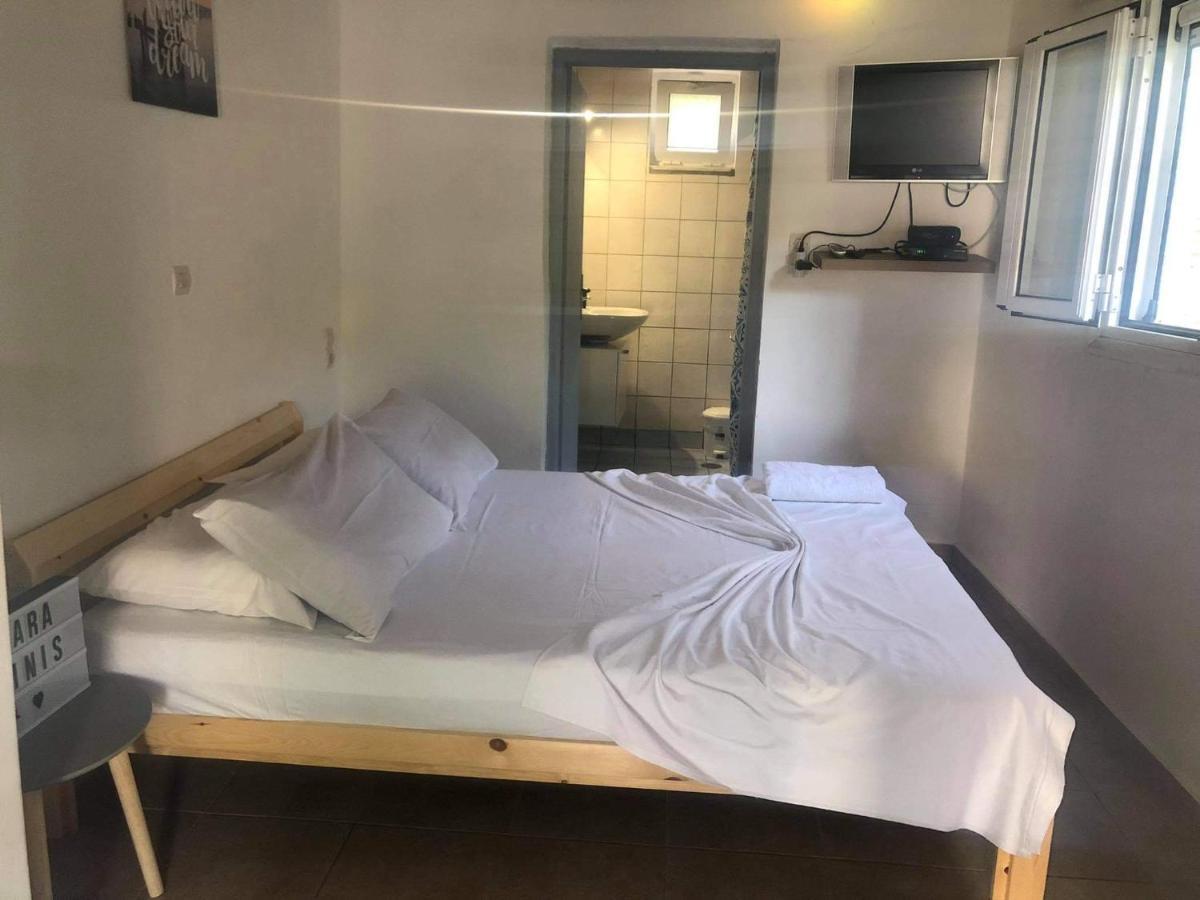Karampinis Guest House Kaloí Liménes Eksteriør bilde